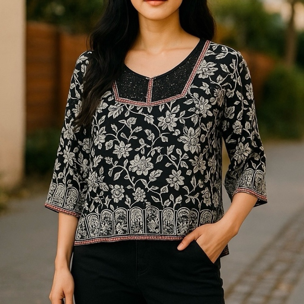 DRESS BARN Women's size XL Boxy crochet accents Black Floral Boho Blouse